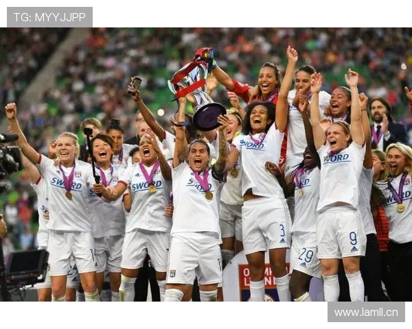 阿贾克斯本赛季争冠能力下滑，对联赛竞争格局带来阶段性变化