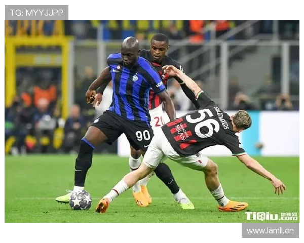 国米三中卫体系越稳越失节奏,攻防转换效率问题显现 国米三中卫体系越稳越失节奏,攻防转换效率问题显现