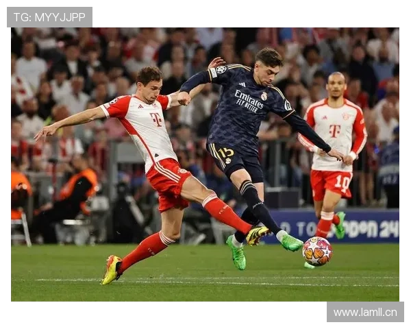 拜仁慕尼黑进攻结构变化：由边路压制转向中路拥堵，球队整体表现面临调整