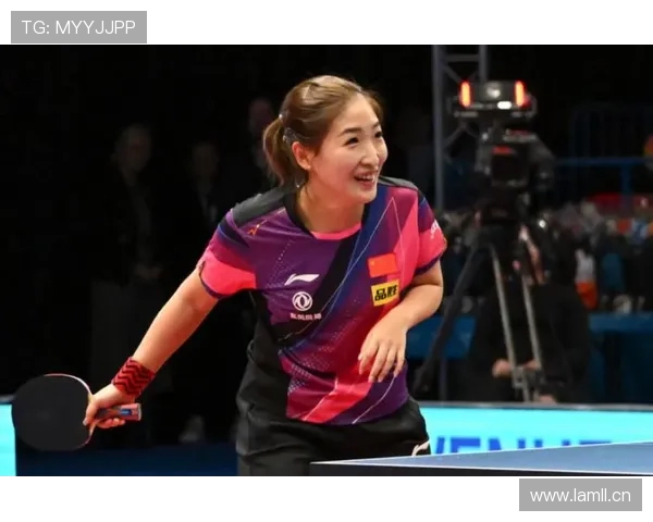 刘诗雯退役后每天五点起床练瑜伽，这谁顶得住啊