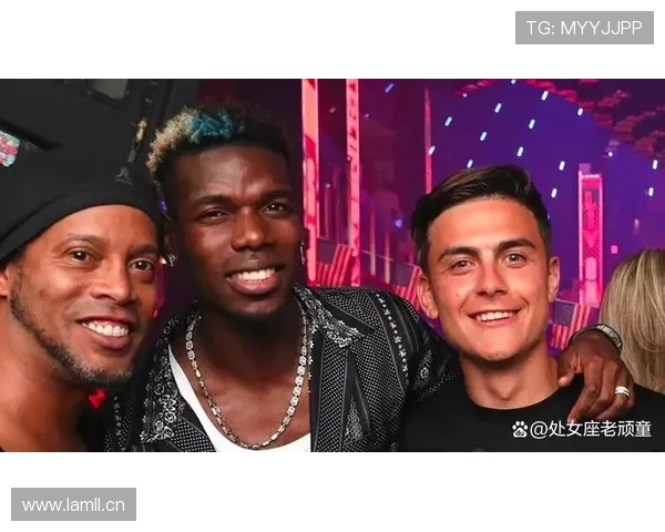 小罗当年在夜店喝到凌晨四点，第二天训练迟到还穿着拖鞋