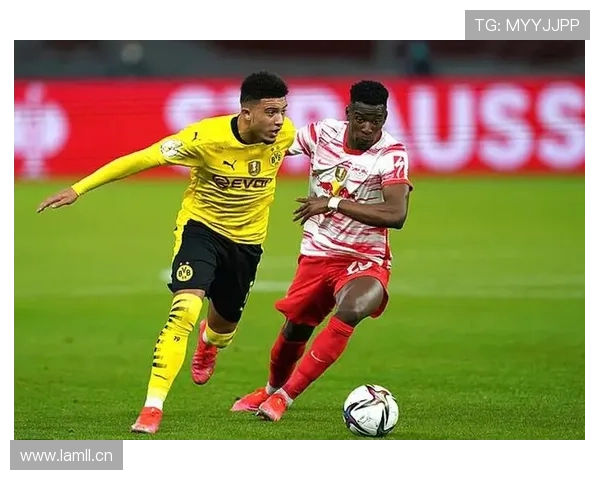 上海申花深陷战术困局：争冠豪言下，阵容短板与教练权威遭遇双重危机